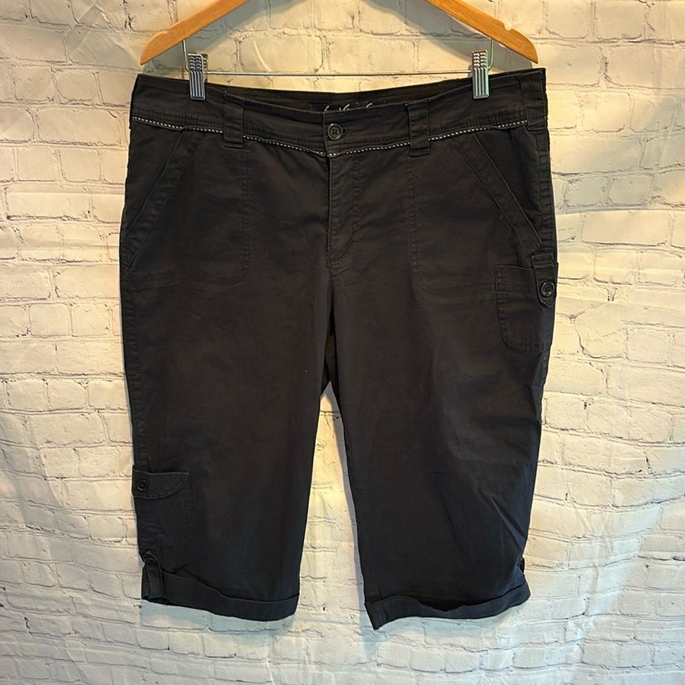 Gloria Vanderbilt The Perfect Fit Capri Pants | Womans Size 16 | Navy Blue Khaki